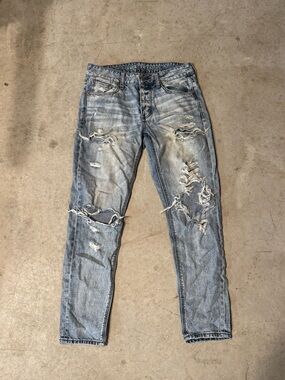 American Eagle Outfitters Women's Distressed Light Blue Skinny Jeans